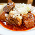 路地裏 - 激辛すじ煮込み