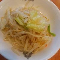 横浜中華街 北京飯店 - もやしのナムル