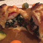 ラトリエ・ド・ギニョール・エ・マデロン - （2016年9月6日）オマール海老のパイ包み焼き 断面
      