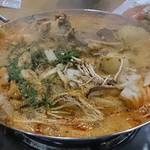 韓国家庭料理ハレルヤ - カムジャタン（食べ頃でも、具材は全部は浸からない。）(2016/09/16追記)