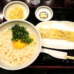 讃岐うどん 麦讃 - 麦賛 ＠西葛西 釜玉うどん４８０円＋あなごの天ぷら２００円