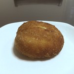 粉とクリーム - 惣菜パソはカレーかウインナーにかぎる。というわけでカレーパソ♡  自宅にて