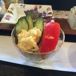 コーヒー アンド ランチ コロッケ - サラダ