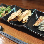 Rokunotarazu - お通し、サバの燻製等