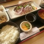 陣や - 鰹のたたき定食