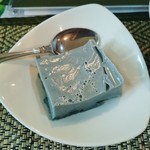 JIMJUM - エンドウ豆のババロア風デザート