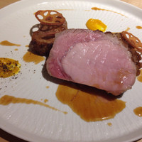 TTOAHISU - この日のメイン料理。豚肉の持ってる力を最大限引き出してる感じ。美味い。