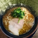 横浜家系ラーメン 大成家 - ラーメン並＋のり増し