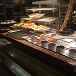 Cafe Ilang Ilang - ここにもパン、チーズ類も