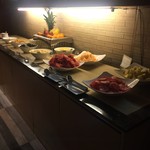 Cafe Ilang Ilang - フルーツ10種類あった
