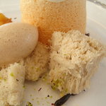 レストラン タテル ヨシノ 銀座 - 2010/11　マロンのエクラゼに軽やかなメレンゲを添えて。