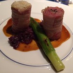 ブルーノート東京 - イベリコ豚フィレ肉のベーコン巻き、はちみつ・グリーンマスタードソース　￥3500