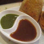ムンバイキッチン - サモサのソース