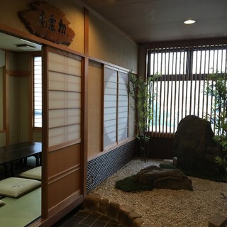 ～お茶室のある空間～松葉寿司では非日常感をお楽しみ頂けます。