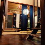 Cafe Shiranui - 玄関すぐには掘りごたつです