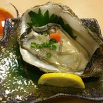 軍ちゃん - 岩牡蠣
