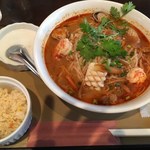 タイ料理バンセーン - トムヤンクンラーメン