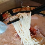 一蘭 - 【2016.9.17(土)】天然とんこつラーメン(並盛・100g)790円の麺