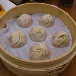 鼎泰豊 - 小龍包(6個)です。(2016年8月)