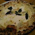 ダ・ボッチャーノ - 四種のチーズピザ