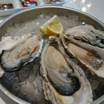 L'Ecailler Oyster Bar - 