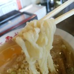 麺や 雷桜 - 【2016.9.17(土)】ラー麺(並盛・210g)680円の麺