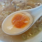 麺や 雷桜 - 【2016.9.17(土)】ラー麺(並盛・210g)680円の味玉