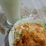 インド･パキスタン料理 ホット・スプーン - ランチはラッシー・サラダ・チキンティッカがセット