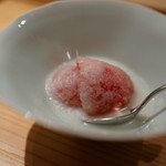 寿しの吉乃 - フルーツトマトにたまねぎのすり流し