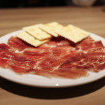 スペイン食堂 Estoy lleno - ハモン・イベリコ デ ベジョータ☆