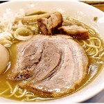 特製鶏白湯ラーメン　900円　本当に本当にパワフルな一杯です！