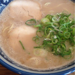 ラーメン (550円)