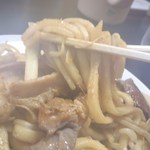 湯気に浮かぶうどん