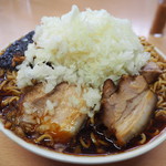梅乃家 - 大ラーメン750円＋薬味50円