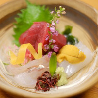 横浜 瀬里奈 浪漫茶屋 - コチ
                まぐろ赤身
                イカ＆ウニ