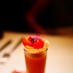 マルゴット エ バッチャーレ - Amuse：初夏とトリュフの香り　~小さな桃のスープ~