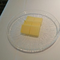 メインダイニング いと桜 - バターもおいしいです！