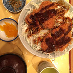 暖家 - ソースカツ丼 ハーフ&ハーフ 長野ソースと味噌カツソース