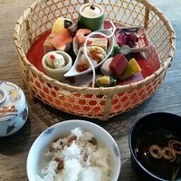 韻松亭 - 
