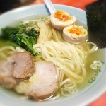 佐野ラ－メン たかの - 青竹手打ちの中太平縮れ麺