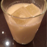 インド料理 想いの木 - パイナップルラッシー 680円