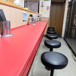 らーめん 武丸 - カウンター席の様子