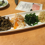 肉匠 迎賓館 - ナムル盛り合わせ