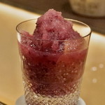 クラブデゼール - 友人が頼んだ巨峰のカクテル。美味しそうでした。