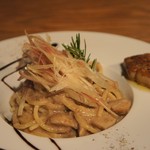 フォアグラ、ポルチーニ茸、茗荷のパスタ