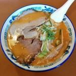 宇宙軒ラーメン - みそラーメン（700円）