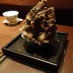 よろにく - ほうじ茶のかき氷