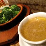 かき小屋 - ブロッコリーのバーニャカウダソース　580円