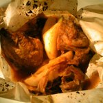 イタリア食堂 スタジオーネ - 骨付き子羊と根菜の煮込み　カルトッチョで