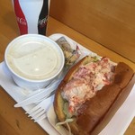 Boston Chowda Co. - ロブスター・サンドとクラムチャウダー